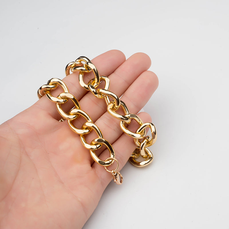 Gold pet necklace