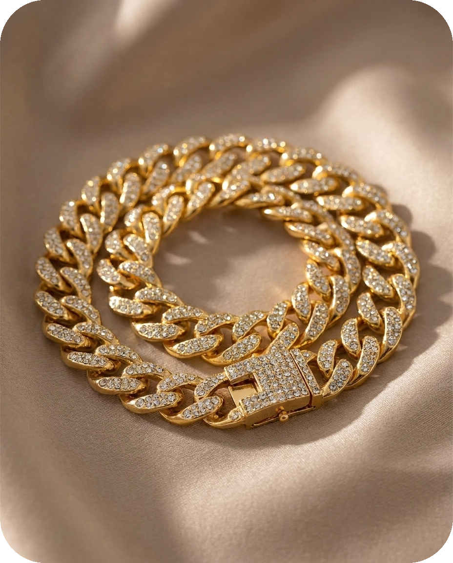 Gold Chain Collar detail — Alder Pets & Co.